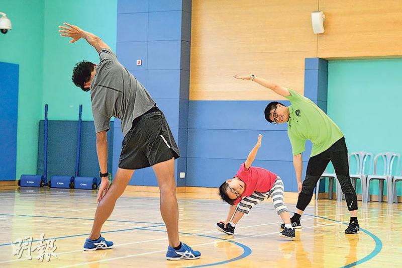 親子運動：教練小貼士 掌握正確姿勢 練得其法 親子跑出好成績