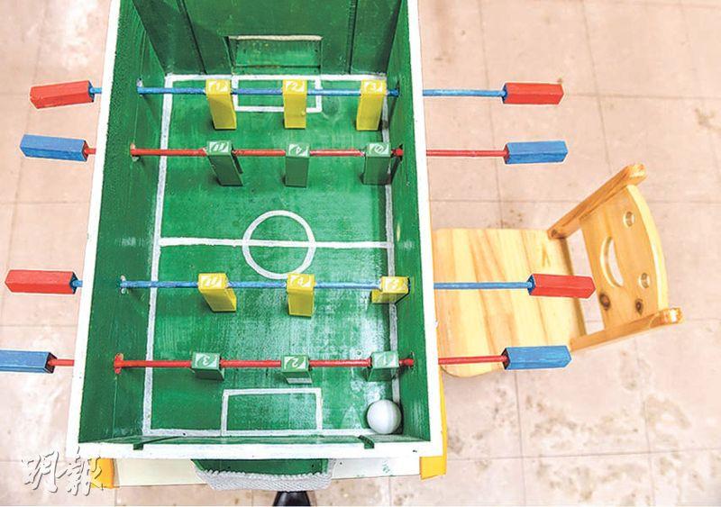 好玩校園：籃球機足球機  學生自己砌  學校玩具室 簡樸歡樂