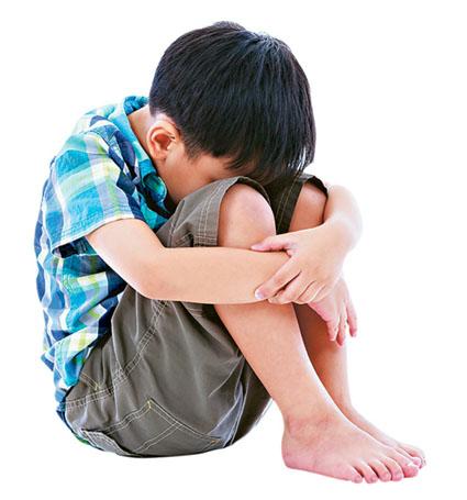 情緒支援：社會動盪孩子焦慮易哭  分散注意 同理心療傷
