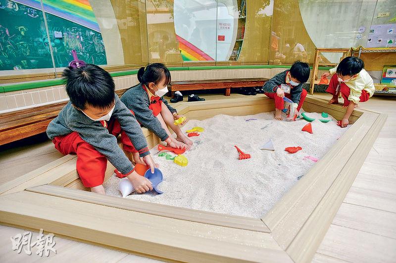 優質教育：幼園玻璃天花建構大自然  玩沙玩水紓緩情緒