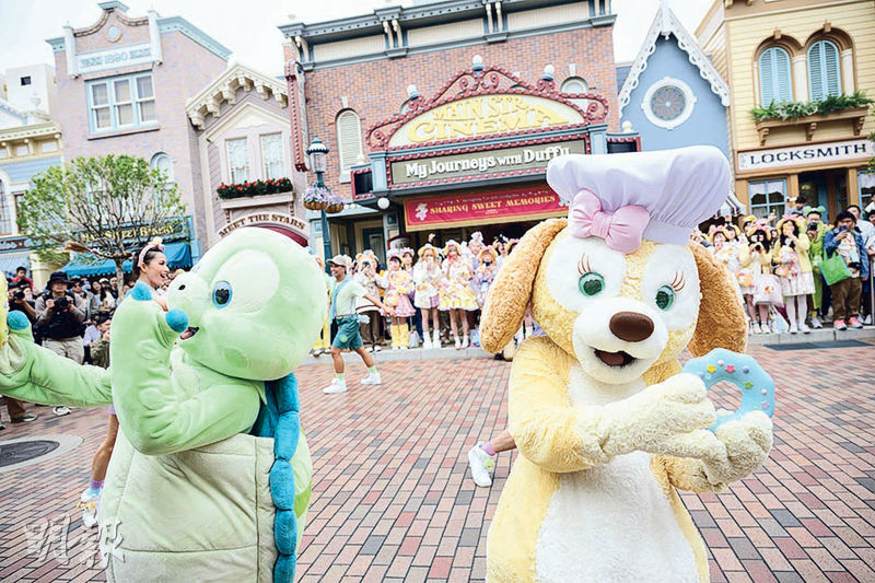 好去處：期間限定小劇場  CookieAnn街頭表演  迪士尼會Duffy與好友 分享快樂
